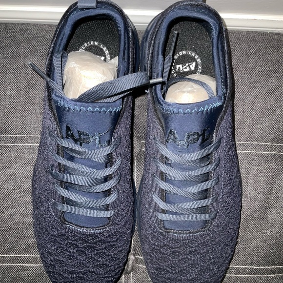 APL: Athletic Propulsion Labs Techloom Propulsion Labs Phantom Sneakers - Picture 3 of 8